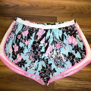 NEVER WORN Nike workout shorts